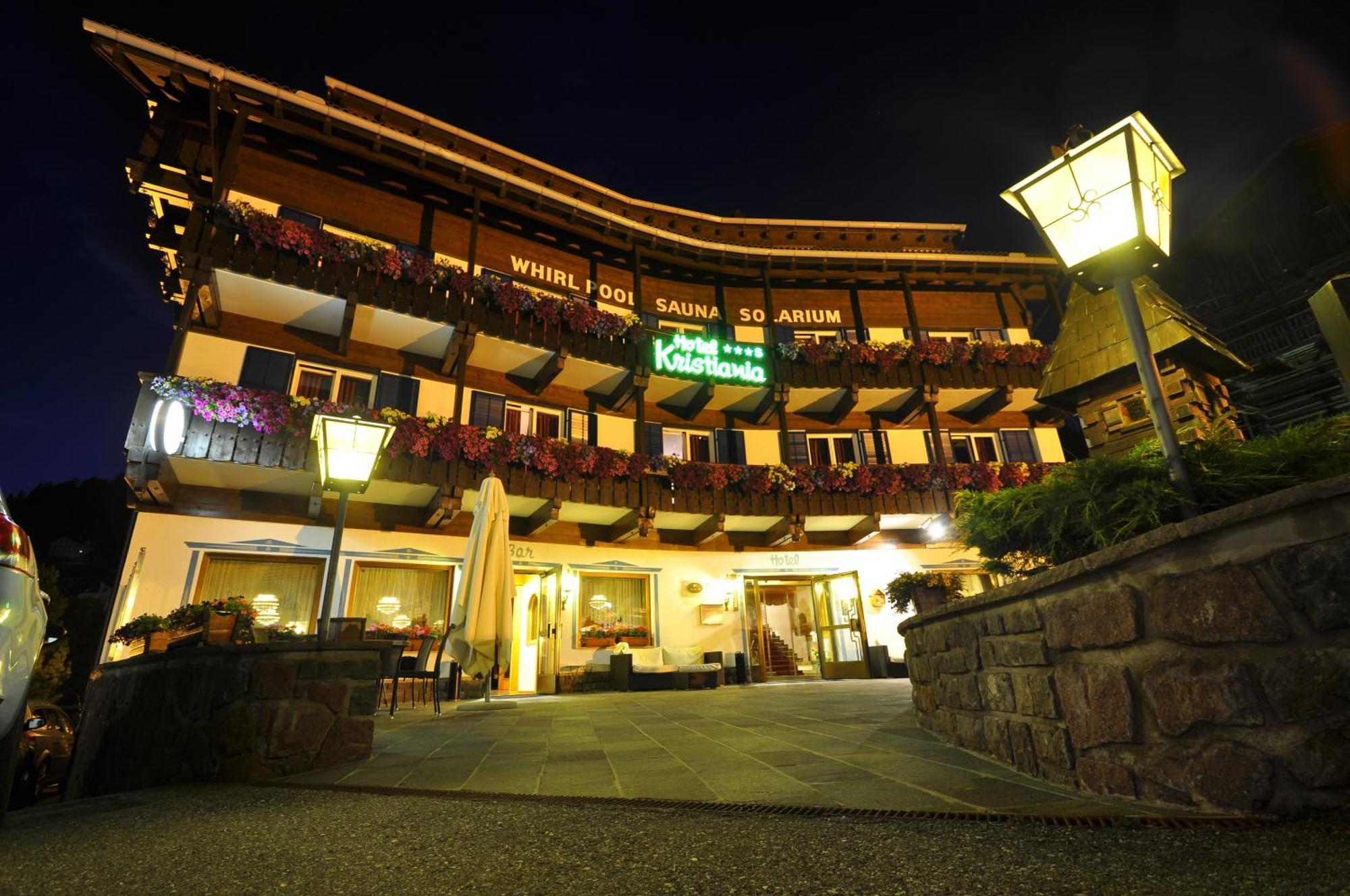 Kristiania Small Dolomites Hotel Selva di Val Gardena Exteriér fotografie